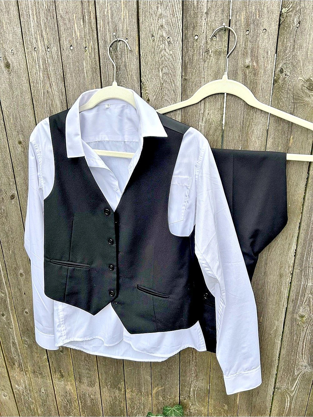 Boy’s Black Suit Set Size 18